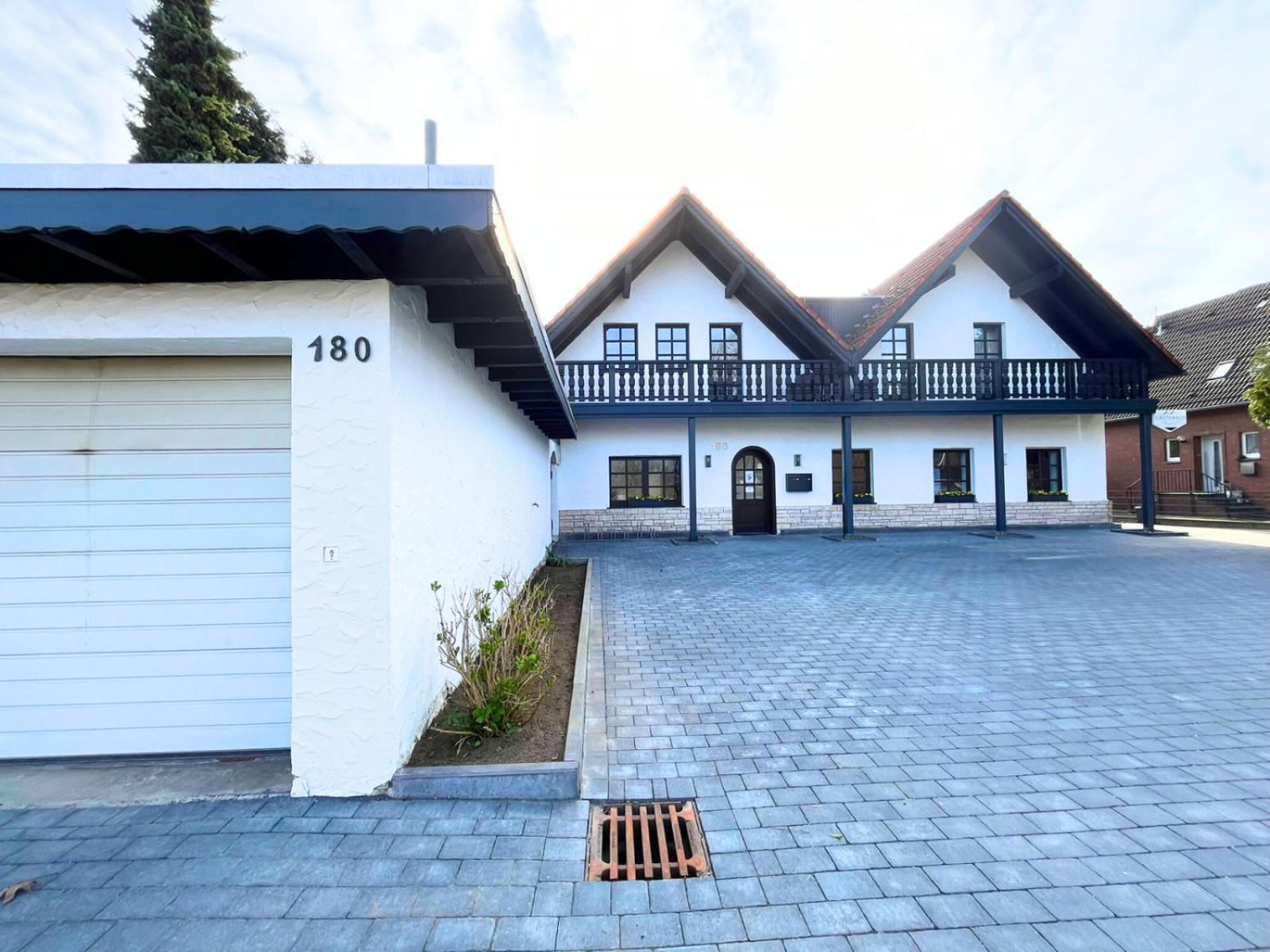 Gaestehaus Toenisvorst Exterior photo